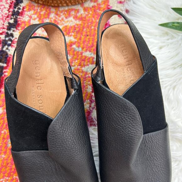 Gentle Souls by Kenneth Cole Black Leather Heeled Sling Back Charlisa Sandal 8 - Picture 4 of 10